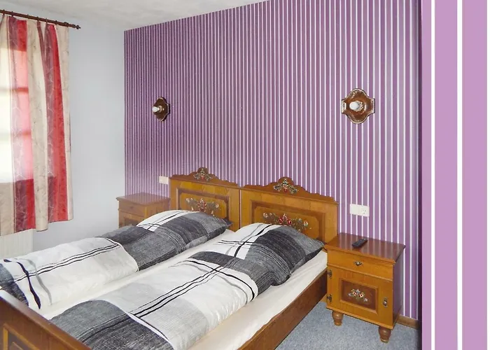 Haus Wurzelsepp Hotel *